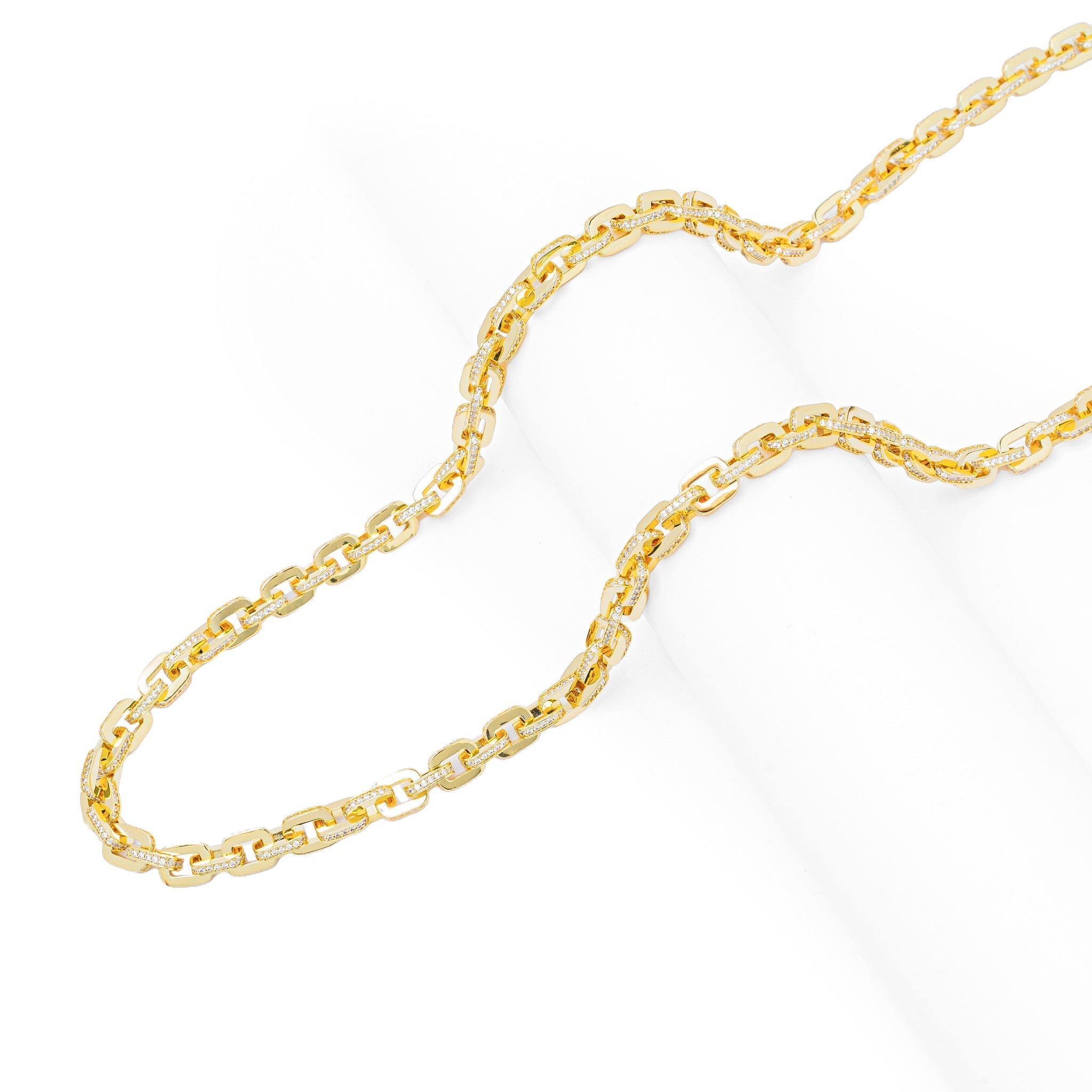 Big Daddy 10MM gold chain laid flat showing full length and link pattern