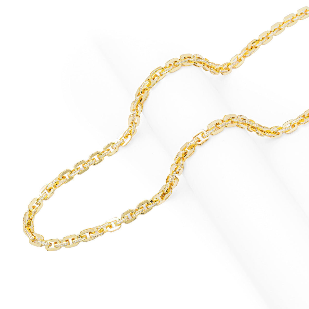 Big Daddy 10MM gold chain laid flat showing full length and link pattern