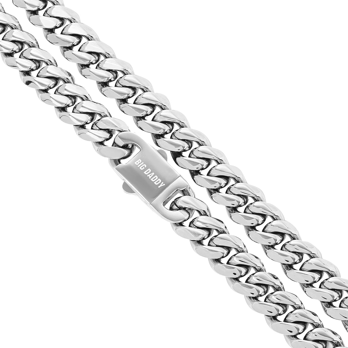 10MM Cuban link chain detail showing secure clasp and link pattern