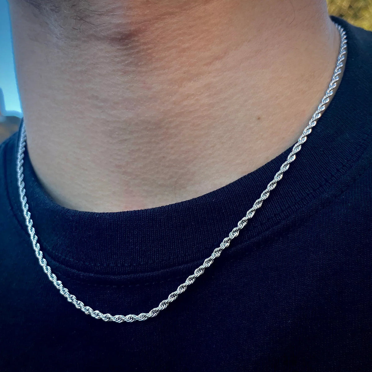 Big Daddy 2.5mm silver rope chain necklace worn on male model