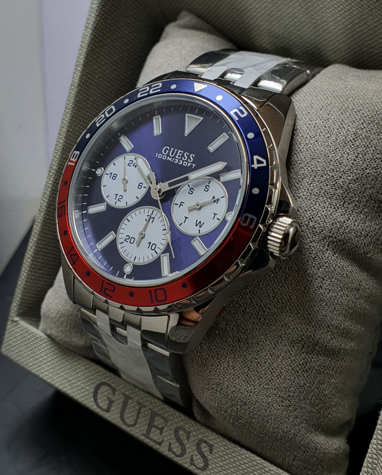 Guess Odyssey Blue Dial pepsi Bezel Menβs Watch W1107G2 - Watch