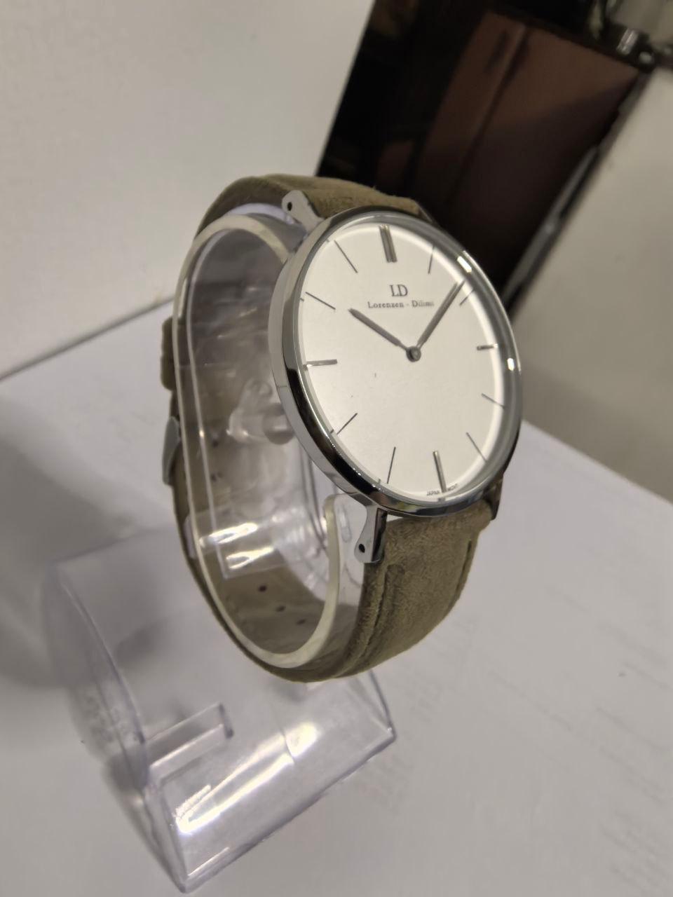 Lorenzen Dilimi Slim White Dial Beige Suede Strap Men's Watch (Pre-Owned)