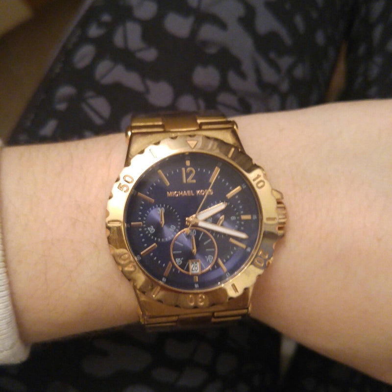 Michael Kors Bel Aire Chronograph Dial Rose Gold-plated Unisex Watch MK5410 Water resistance: 100 meters / 330 feet Movement: Quartz  