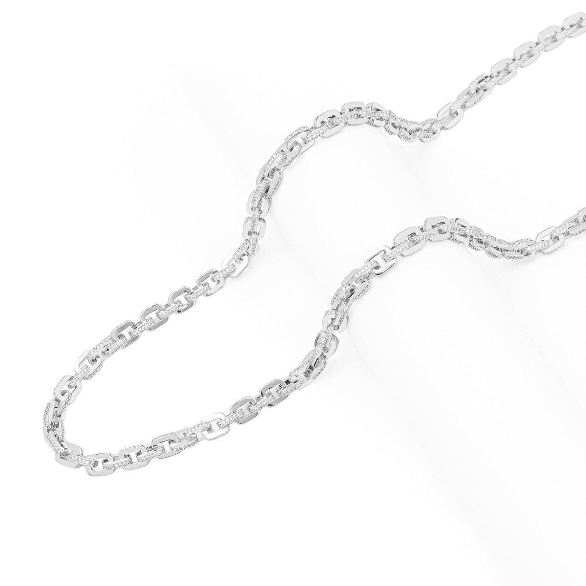 Full length view of Big Daddy 10MM mariner chain showing link pattern