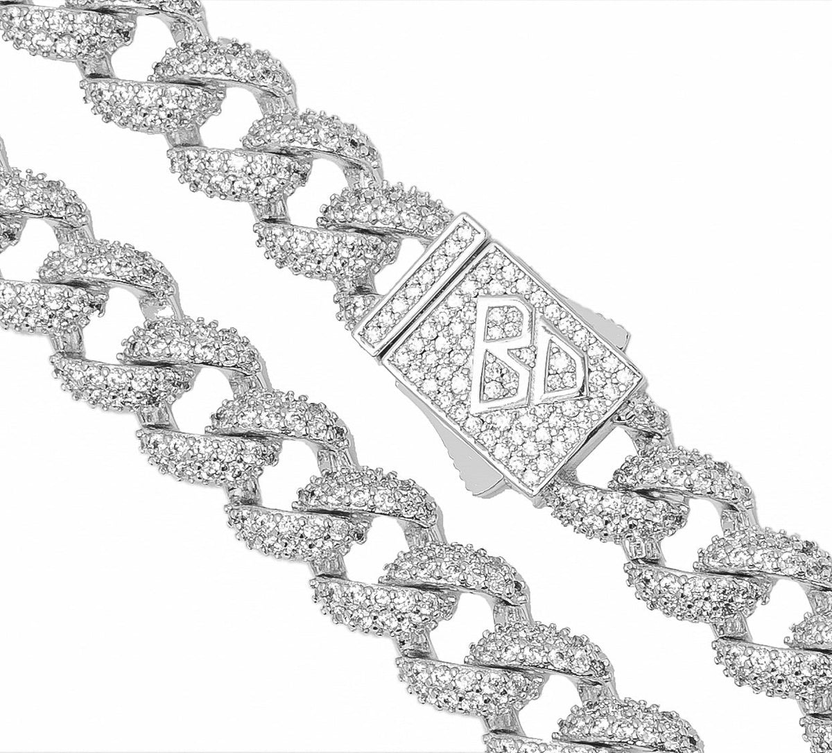 9MM curb chain detail with diamond clasp and iced-out links