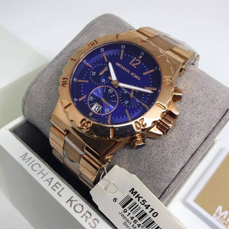 Michael Kors Bel Aire Chronograph Dial Rose Gold-plated Unisex Watch MK5410 Water resistance: 100 meters / 330 feet Movement: Quartz  